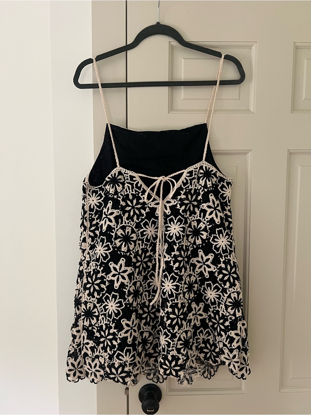 Zara Black and Cream Floral Crochet Mini Dress - Picture 4 of 5